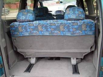 1999 Nissan Serena Images