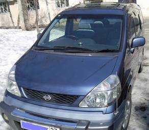 1999 Nissan Serena Photos