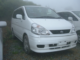 2000 Nissan Serena