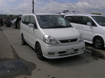 2000 Nissan Serena