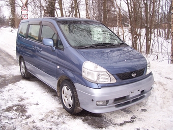 2000 Nissan Serena