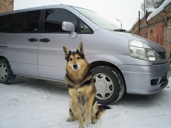 2000 Nissan Serena