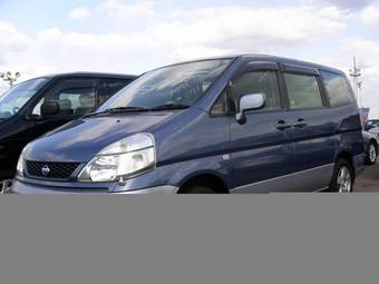 2000 Nissan Serena