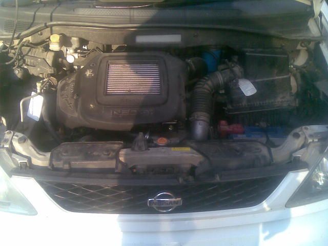 2000 Nissan Serena