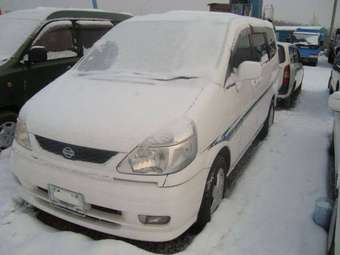 2000 Nissan Serena