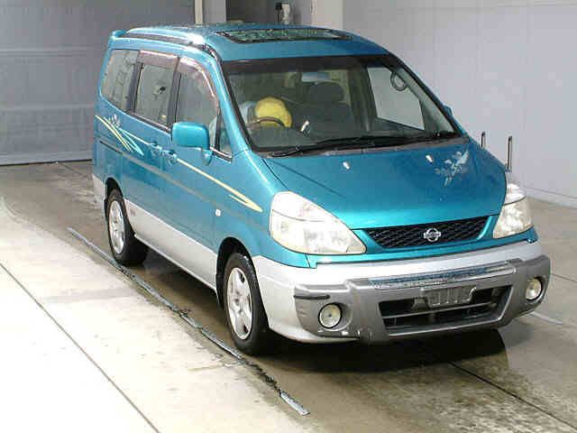 2000 Nissan Serena