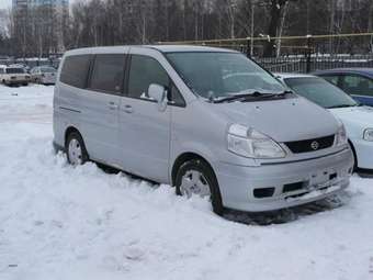 2000 Nissan Serena