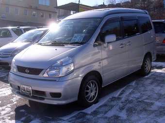 2000 Nissan Serena