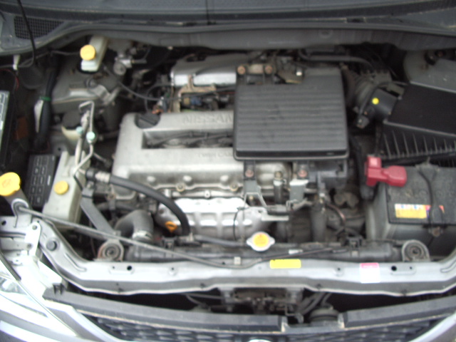 2000 Nissan Serena Pictures