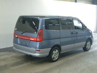 2000 Nissan Serena Pictures