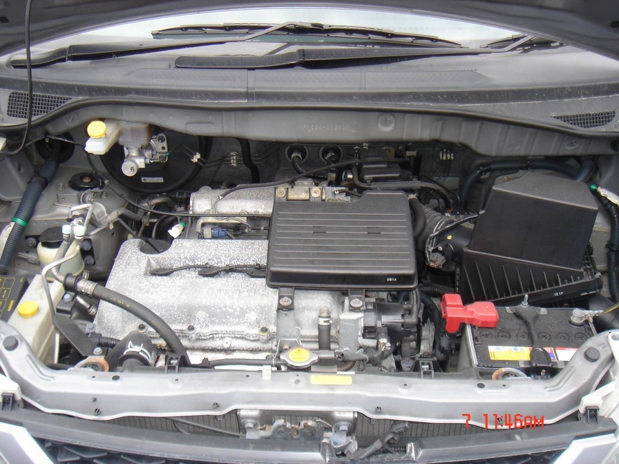 2000 Nissan Serena Images