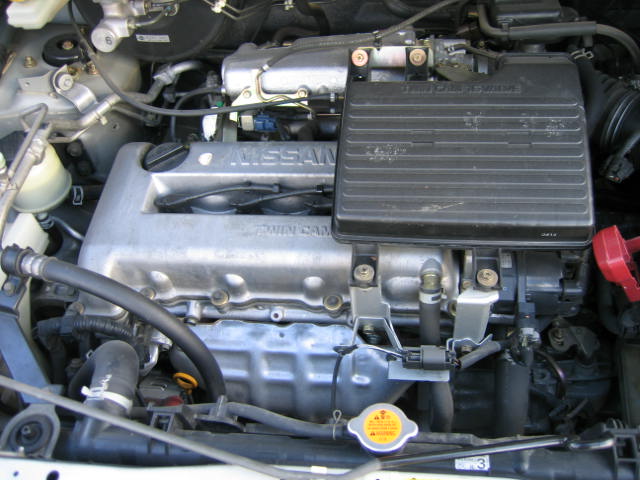 2000 Nissan Serena Pictures