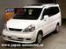 Images Nissan Serena