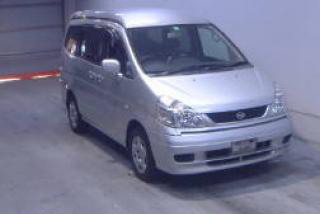 2000 Nissan Serena Pictures