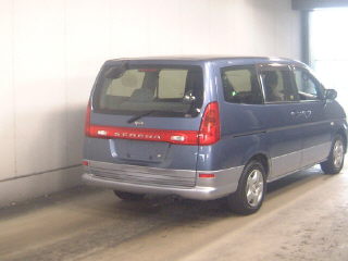 2000 Nissan Serena Pictures