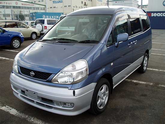 2000 Nissan Serena Pictures