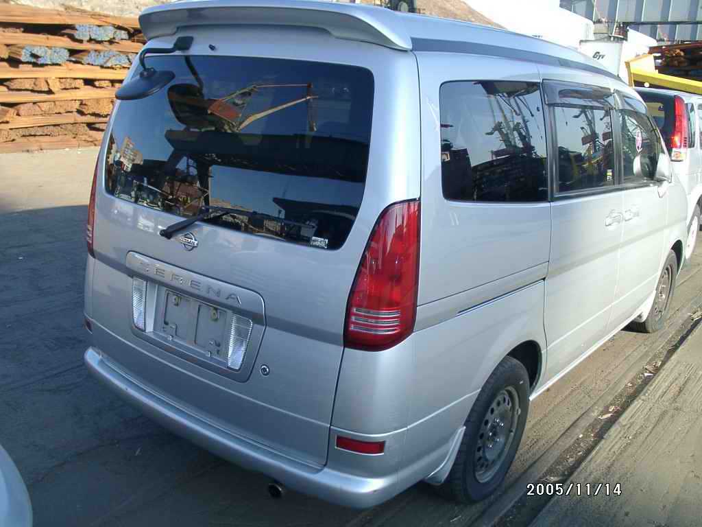 2000 Nissan Serena Pictures