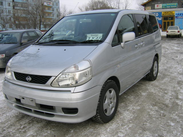 2000 Nissan Serena Wallpapers