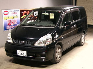 2000 Nissan Serena Pictures