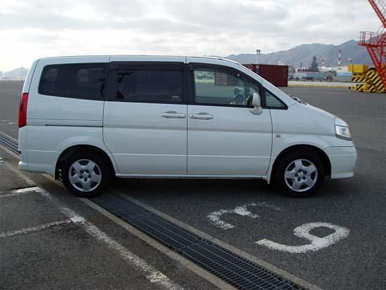 2000 Nissan Serena Images