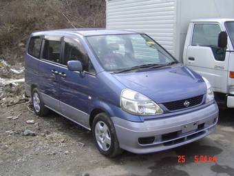 2000 Nissan Serena