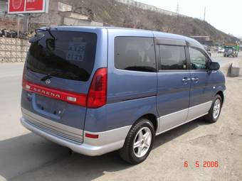 2000 Nissan Serena Photos