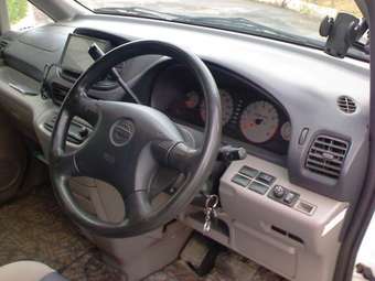 2000 Nissan Serena For Sale