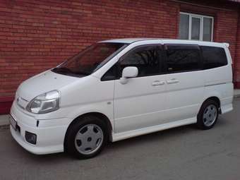 2000 Nissan Serena Pics