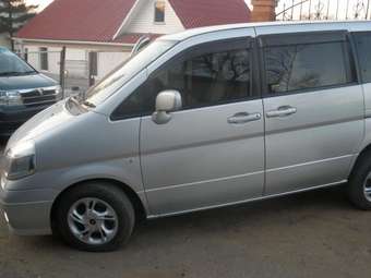 2000 Nissan Serena For Sale