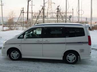 2000 Nissan Serena Pictures