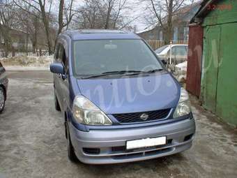 2000 Nissan Serena Pictures