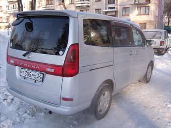 2000 Nissan Serena Pics