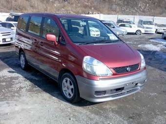 2000 Nissan Serena Photos