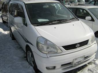 2000 Nissan Serena Wallpapers