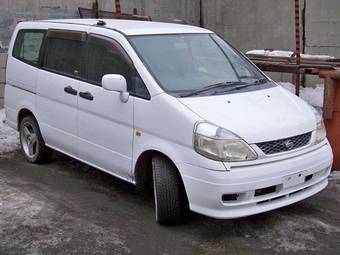 2000 Nissan Serena Pics