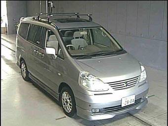 2000 Nissan Serena Pictures