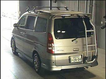 2000 Nissan Serena Pictures