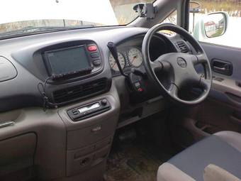 2000 Nissan Serena For Sale