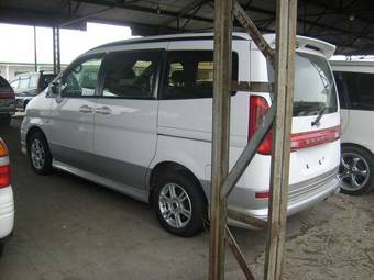 2000 Nissan Serena Photos