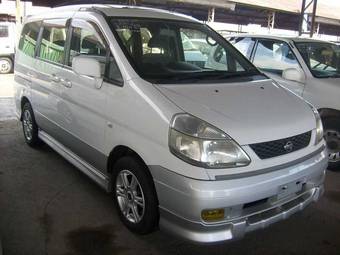 2000 Nissan Serena Pictures