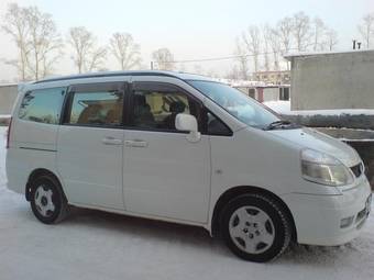 2000 Nissan Serena For Sale