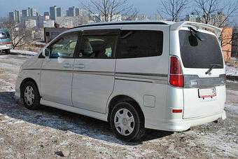 2000 Nissan Serena Photos