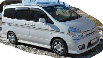 2000 Nissan Serena Wallpapers