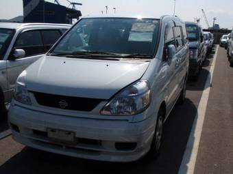 2000 Nissan Serena Images