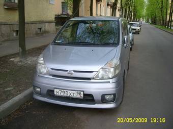 2000 Nissan Serena Photos