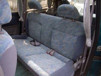 2000 Nissan Serena For Sale