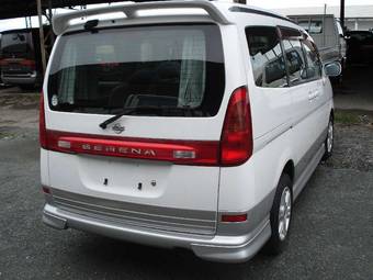 2000 Nissan Serena Pictures