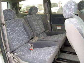 2000 Nissan Serena For Sale