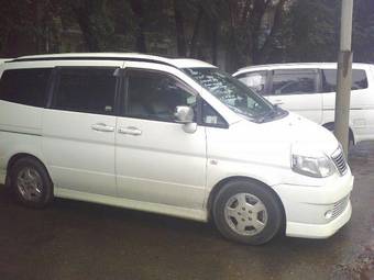 2000 Nissan Serena Pictures