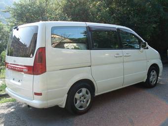 2000 Nissan Serena Photos